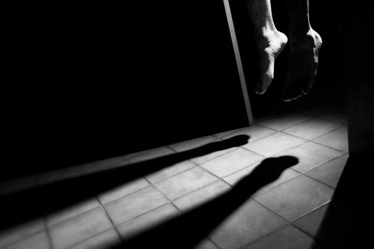 Tragis, Perempuan Muda Ditemukan Tewas Gantung Diri di Jambi