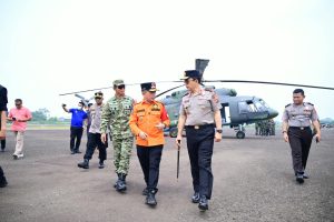 Kapolda Jambi Dampingi Gubernur, 90 Personel Gabungan Diterjunkan ke Berbak Hadapi Ancaman Karhutla
